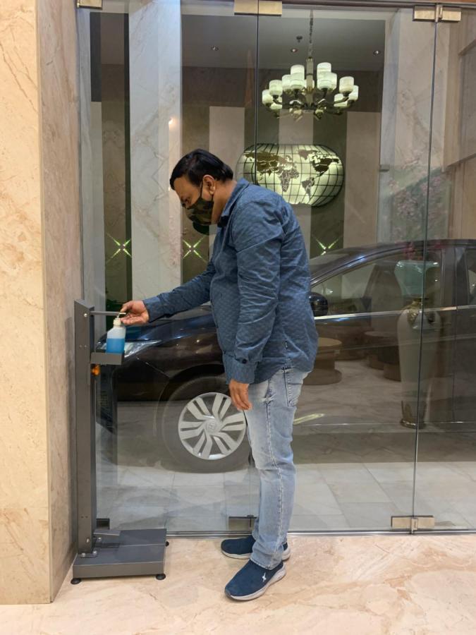 Hotel Elysian Residency Ahmedabad Exterior photo