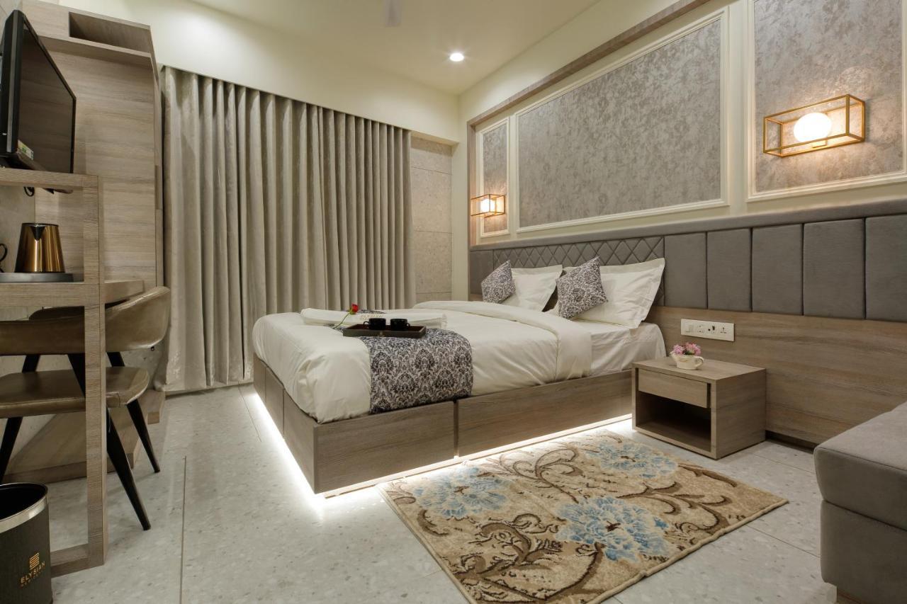 Hotel Elysian Residency Ahmedabad Exterior photo